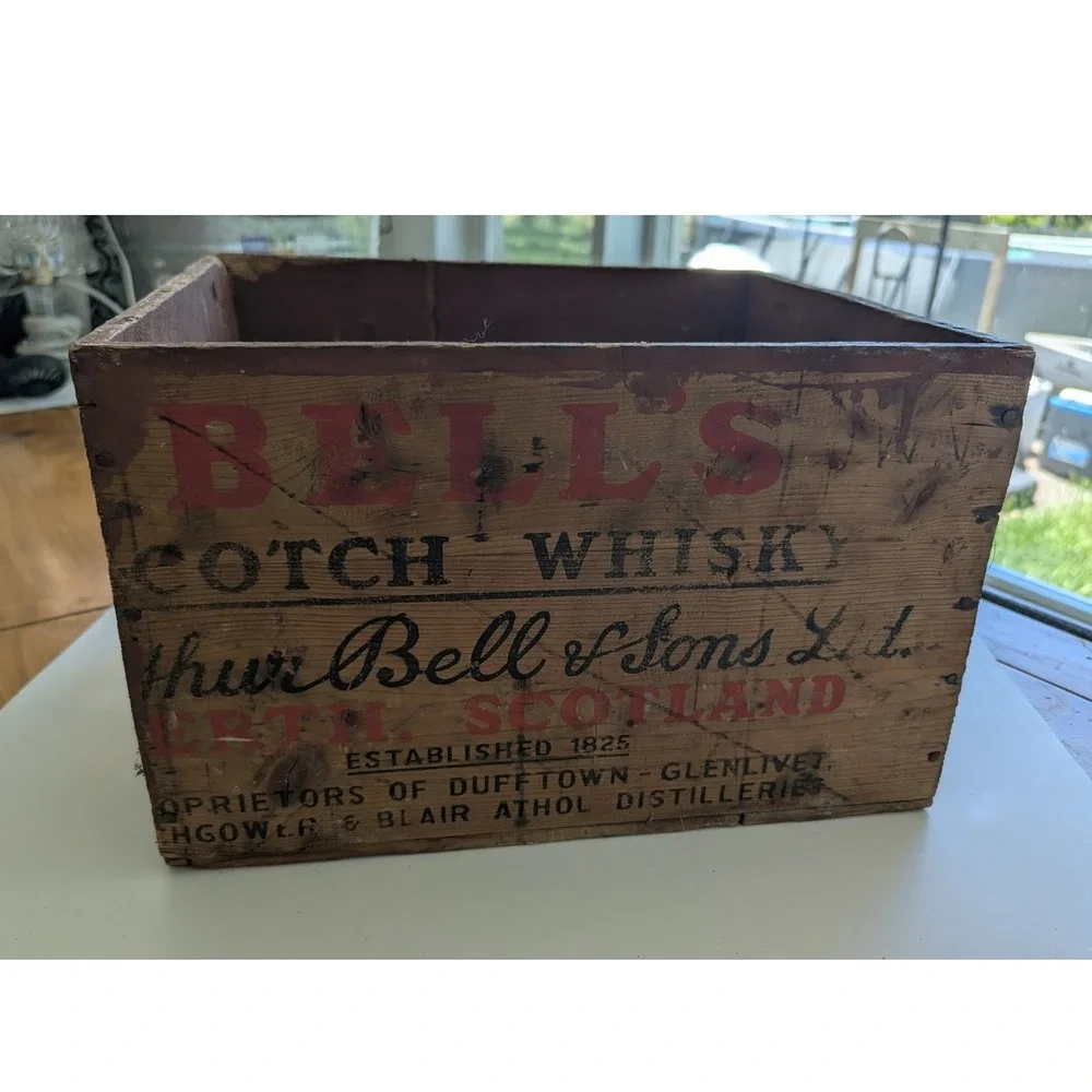 Vintage Bell's Scotch Whisky Wooden Crate Arthur Bell & Sons‎ Perth Scotland Box